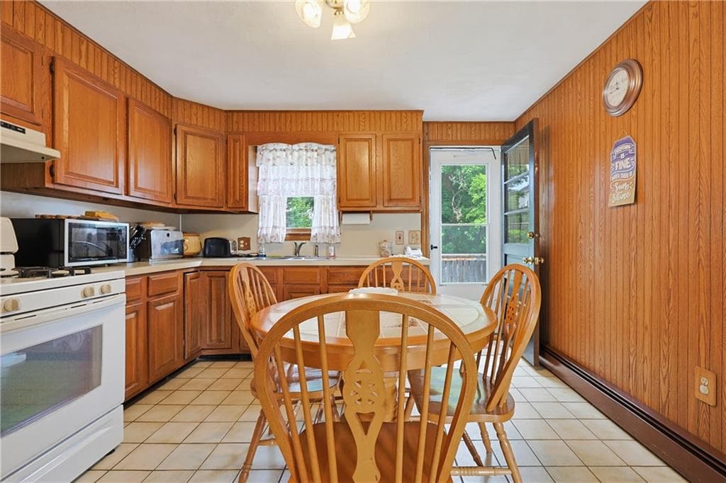 11 Lynde Street photo 8