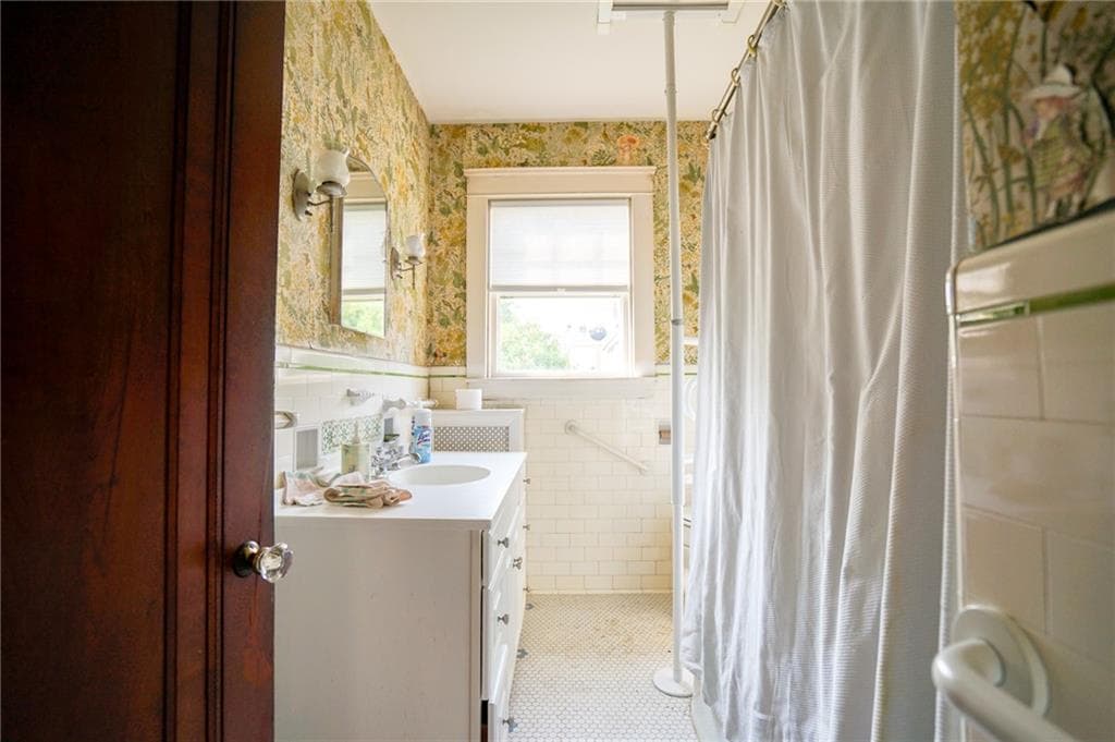 72 Boutwell Street photo 19
