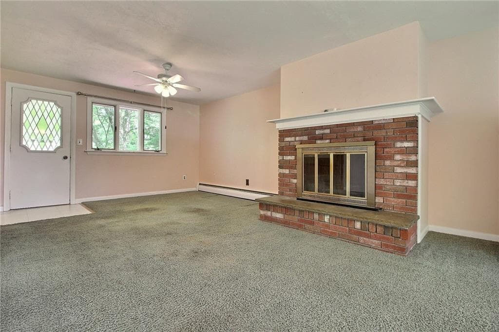 17 Lynn Lane photo 6