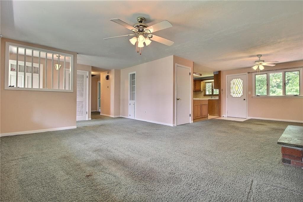 17 Lynn Lane photo 5