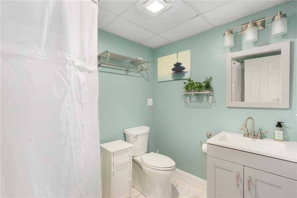 Single Family Residence at 25 Factory Pond Circle, Smithfield, photo 43 of 50