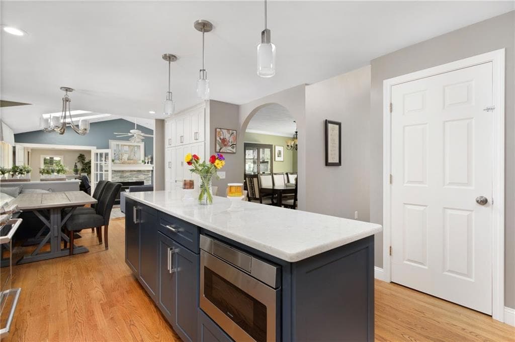Single Family Residence at 25 Factory Pond Circle, Smithfield, photo 24 of 50