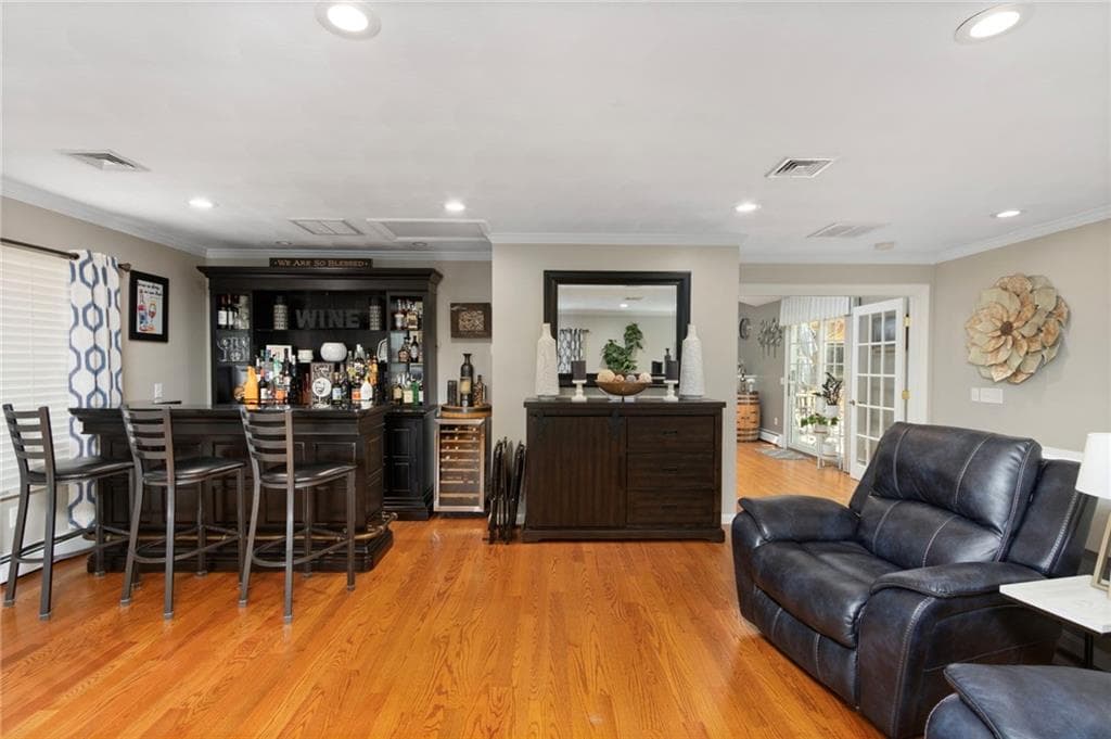 Single Family Residence at 25 Factory Pond Circle, Smithfield, photo 10 of 50