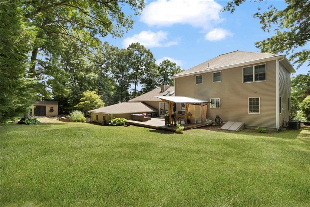 Single Family Residence at 25 Factory Pond Circle, Smithfield, photo 48 of 50