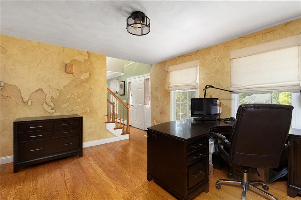 Single Family Residence at 25 Factory Pond Circle, Smithfield, photo 29 of 50