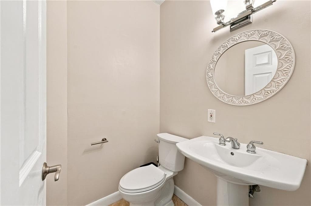 57 Club House Road photo 11