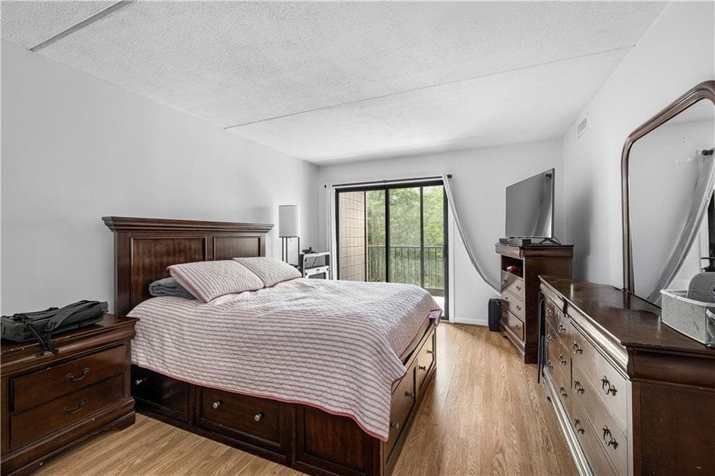 650 East Greenwich Avenue UNIT 6-204 photo 12