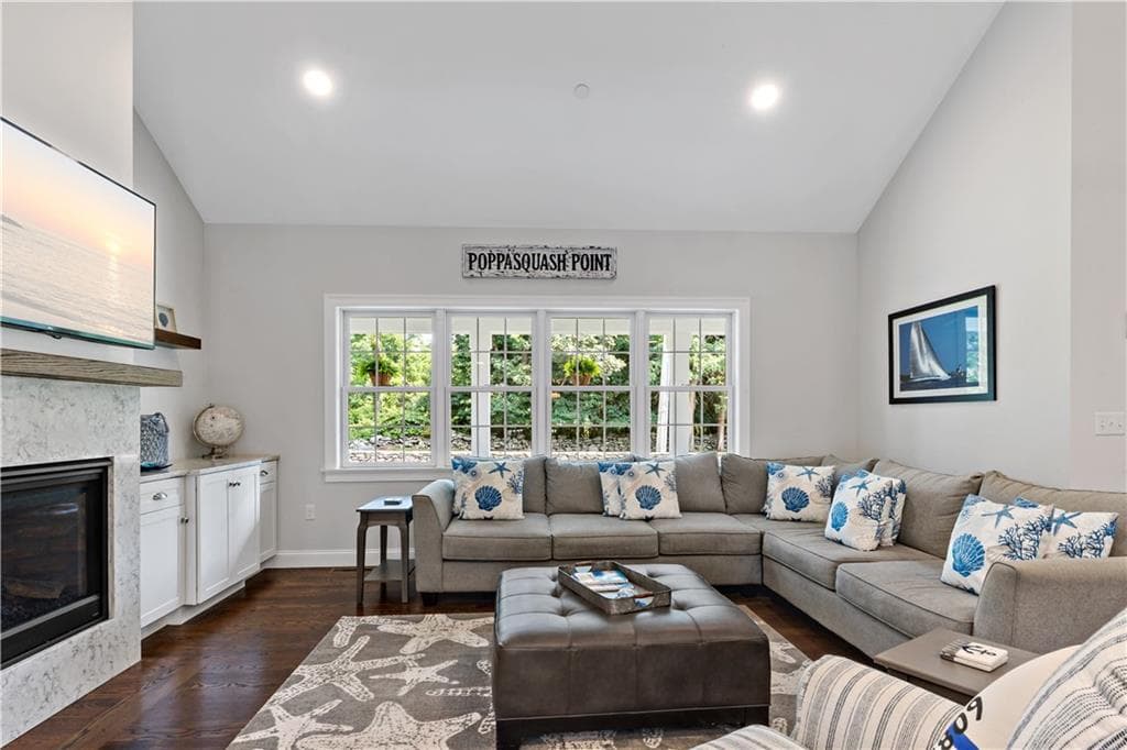 Single Family Residence at 206 Poppasquash Road, Bristol, photo 5 of 48