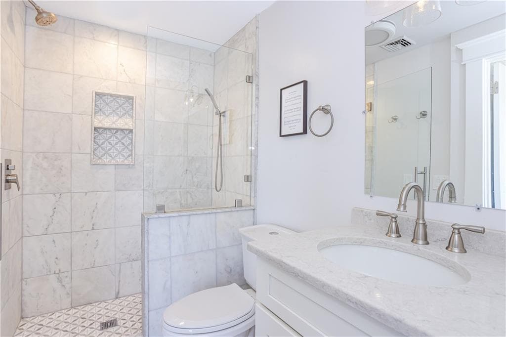 176 Heidi Drive photo 32