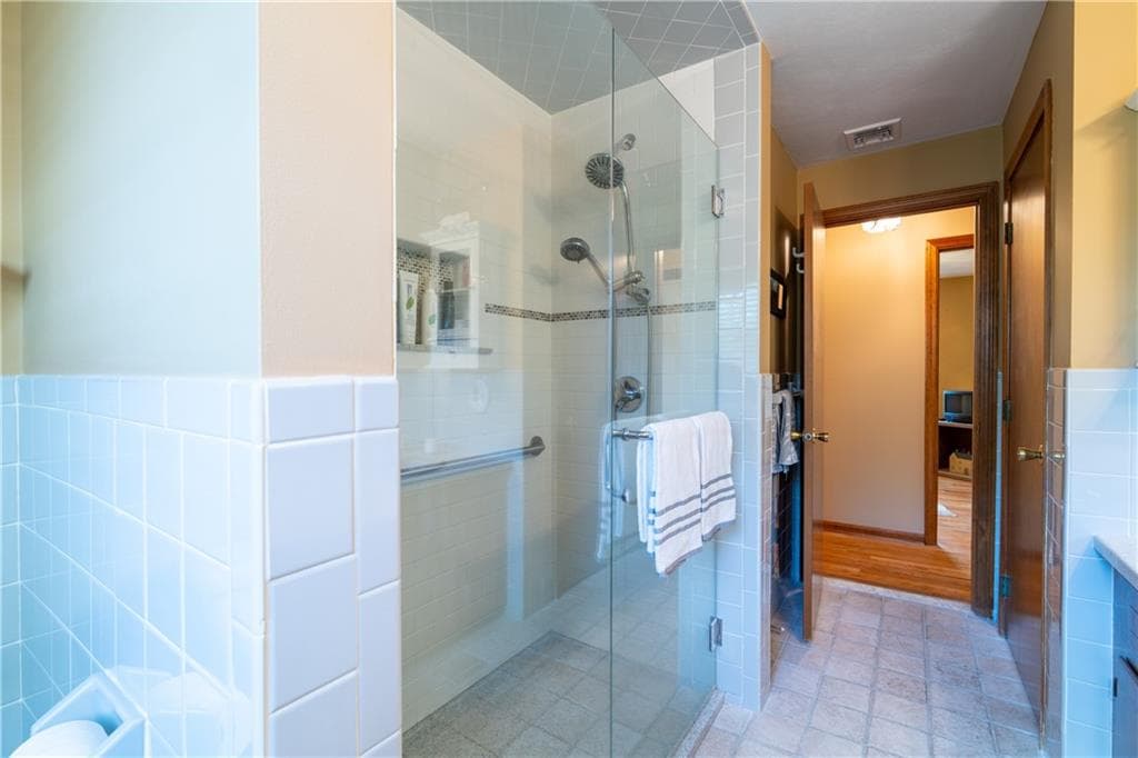 9 Kathleen Drive photo 26