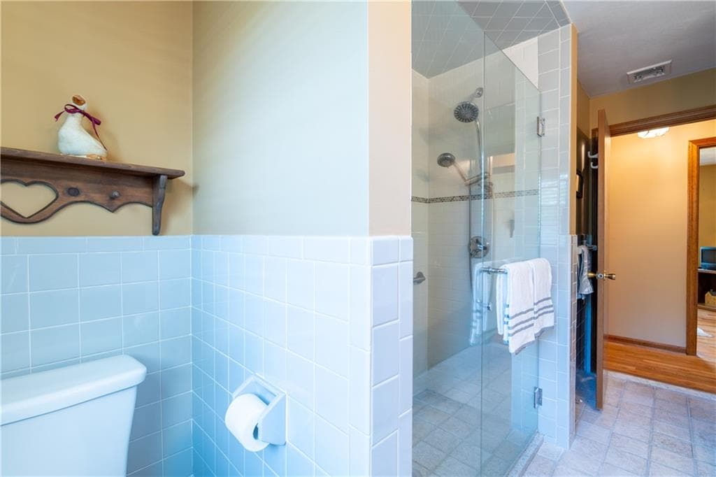 9 Kathleen Drive photo 25