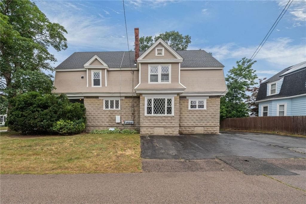 49 Arnold Street photo 2