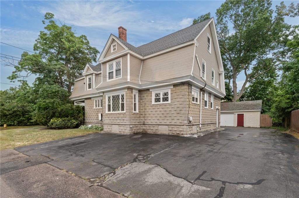 49 Arnold Street photo 3