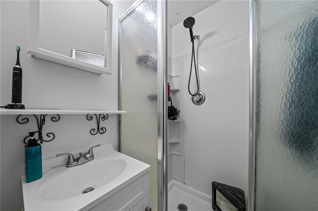 49 Arnold Street photo 31