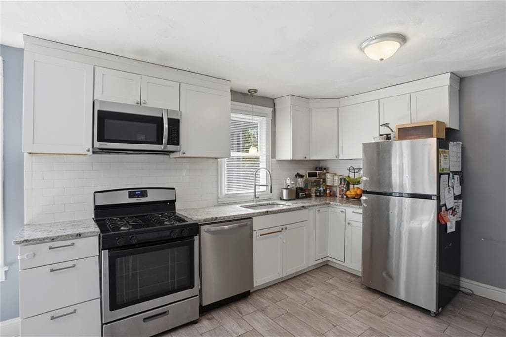 132 Roger Williams Avenue photo 8