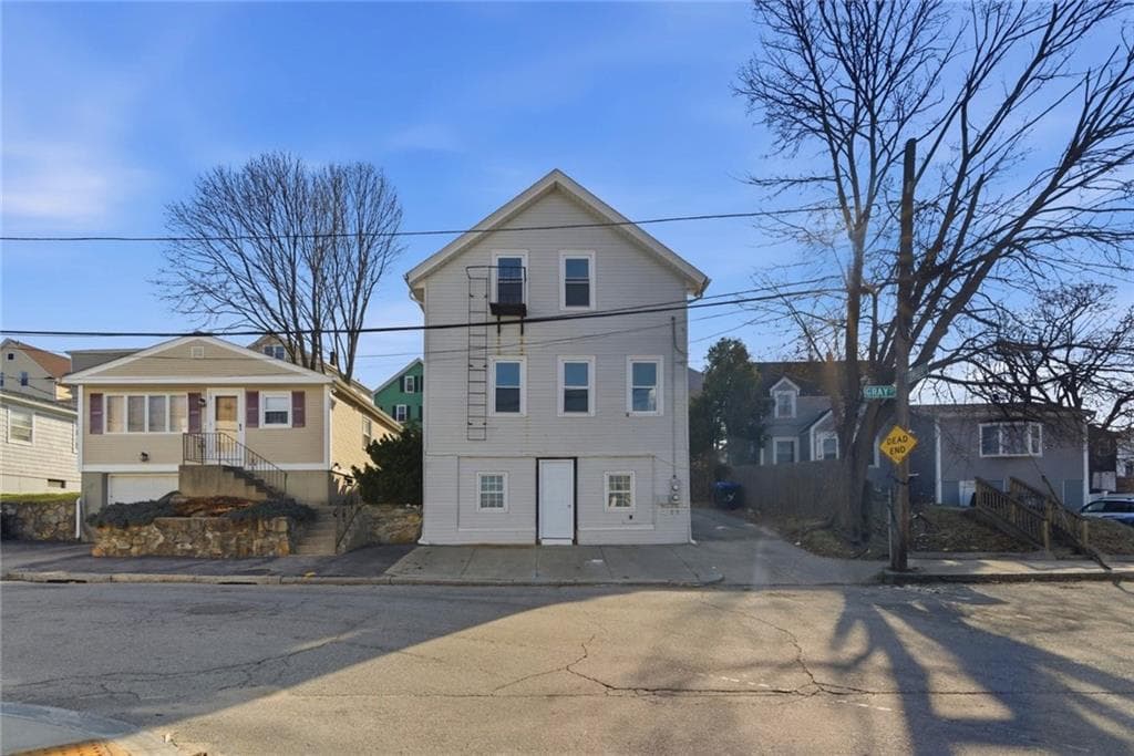 35 Gray Street