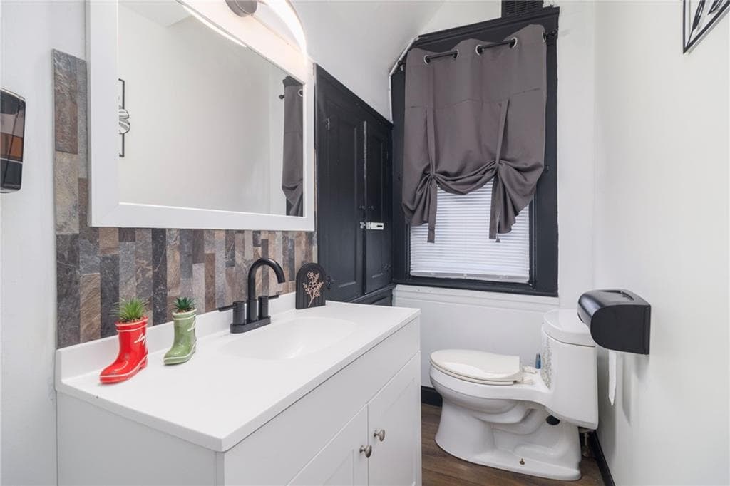 681 Providence Street photo 13