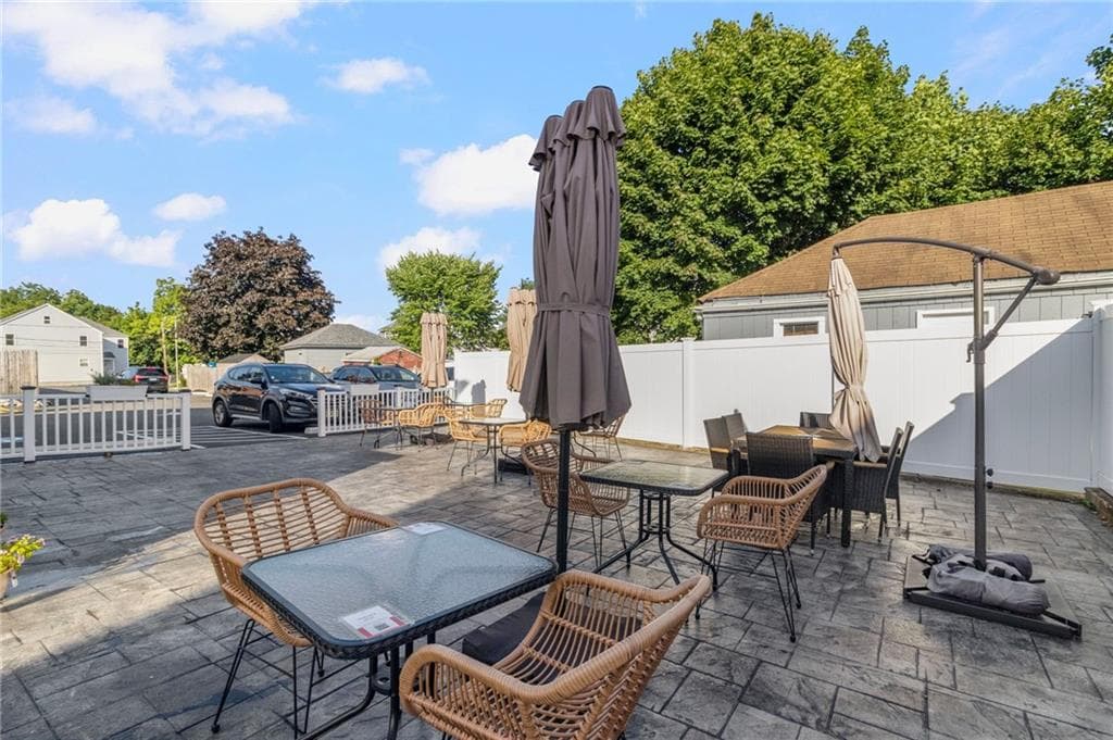 681 Providence Street photo 21