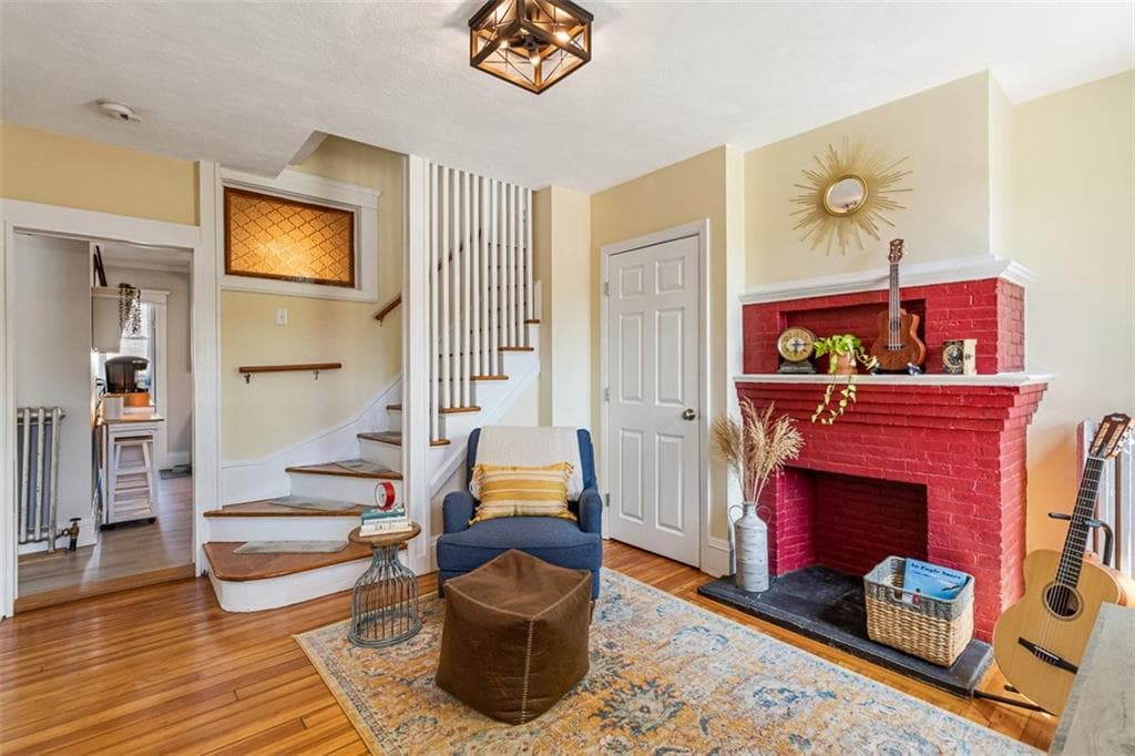 53 Edgewood Avenue photo 4