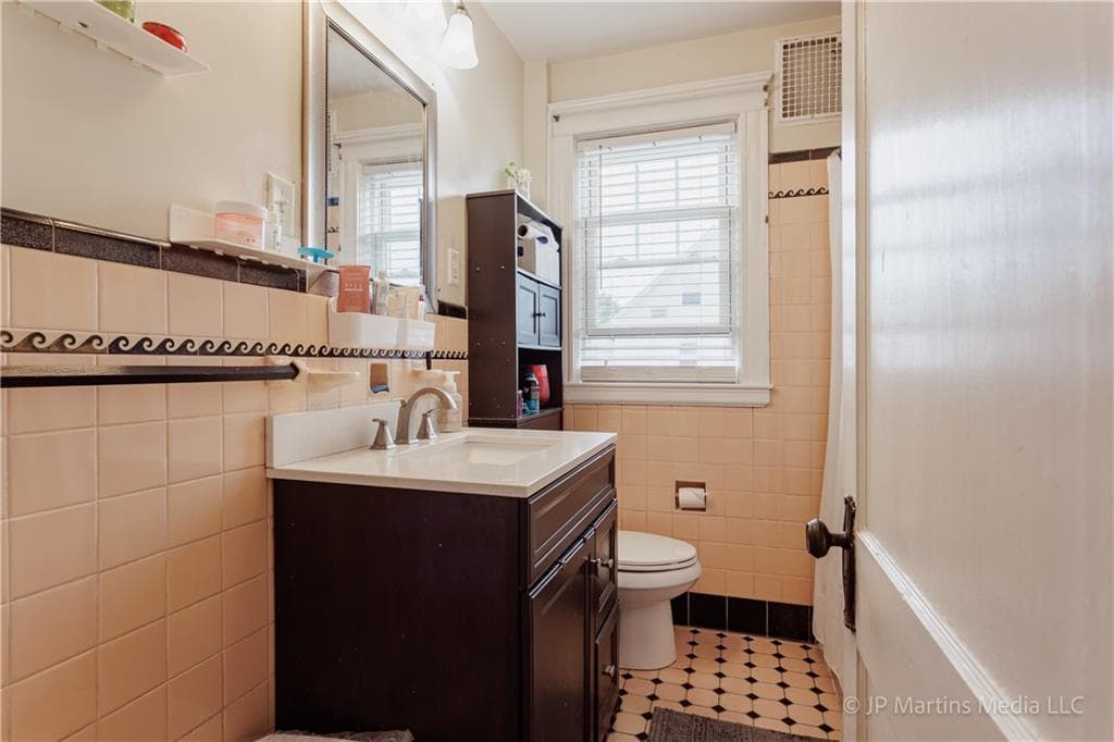 146 Garden Street photo 30