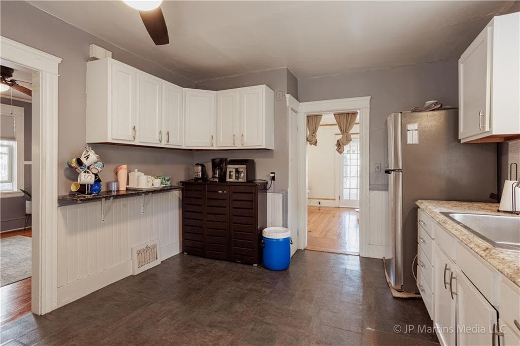 146 Garden Street photo 18