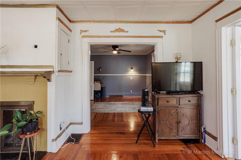 146 Garden Street photo 11