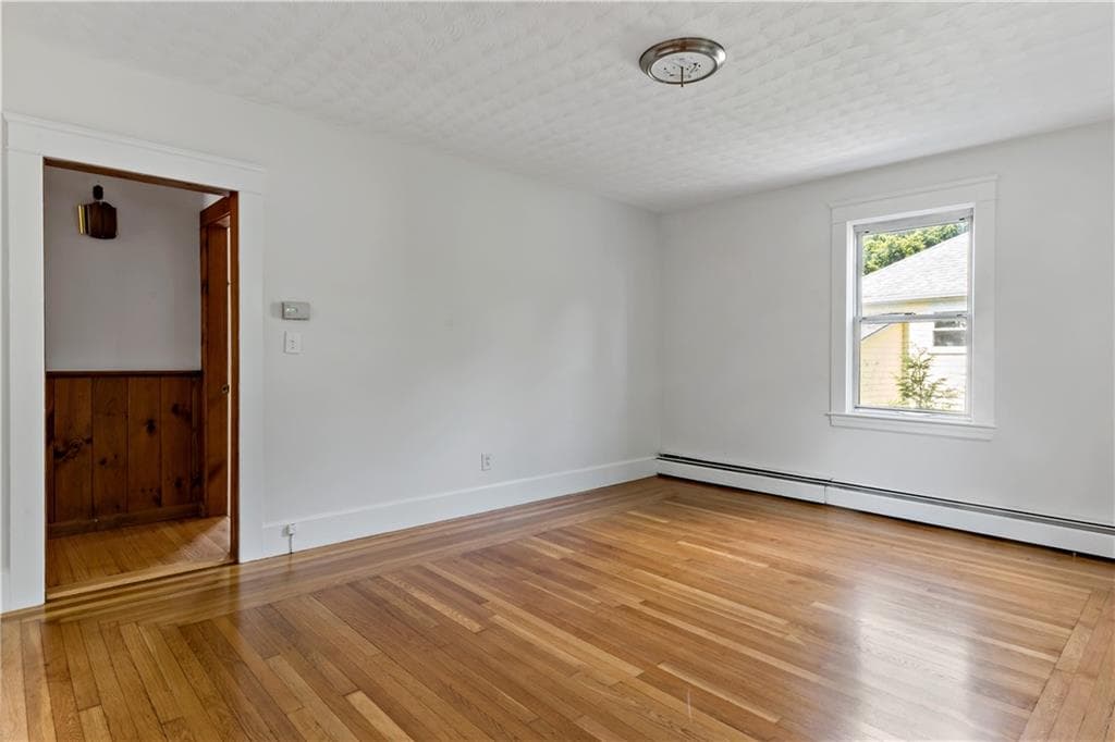 Single Family Residence at 1217 Hope Street, Bristol, photo 17 of 41