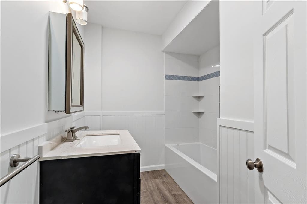 Single Family Residence at 1217 Hope Street, Bristol, photo 22 of 41