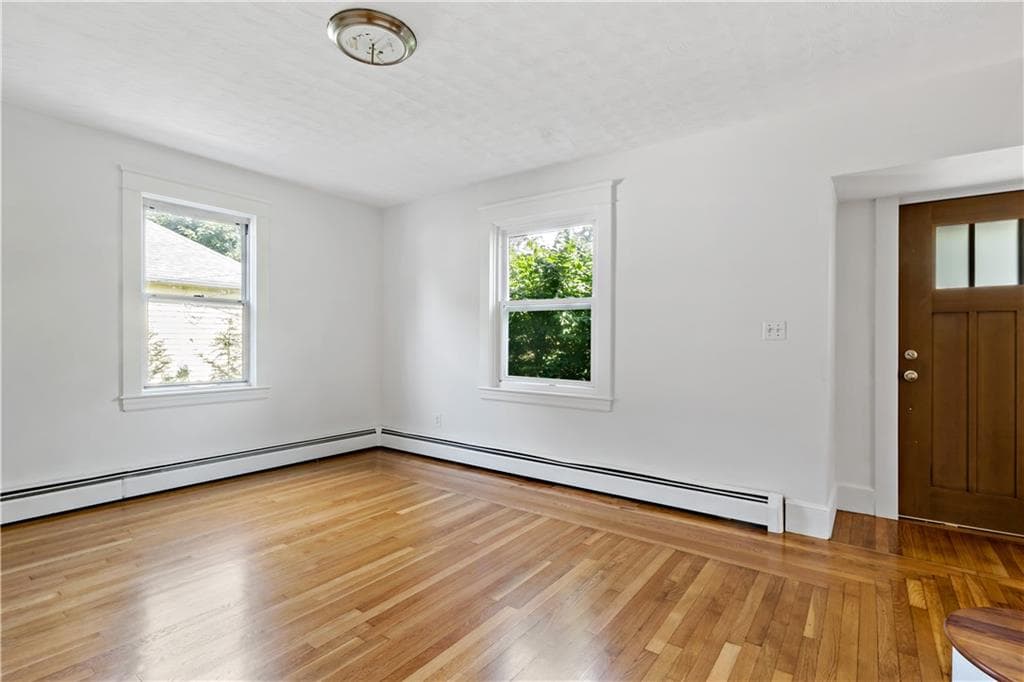 Single Family Residence at 1217 Hope Street, Bristol, photo 15 of 41