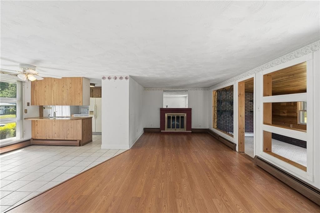 124 Chatworth Avenue photo 9