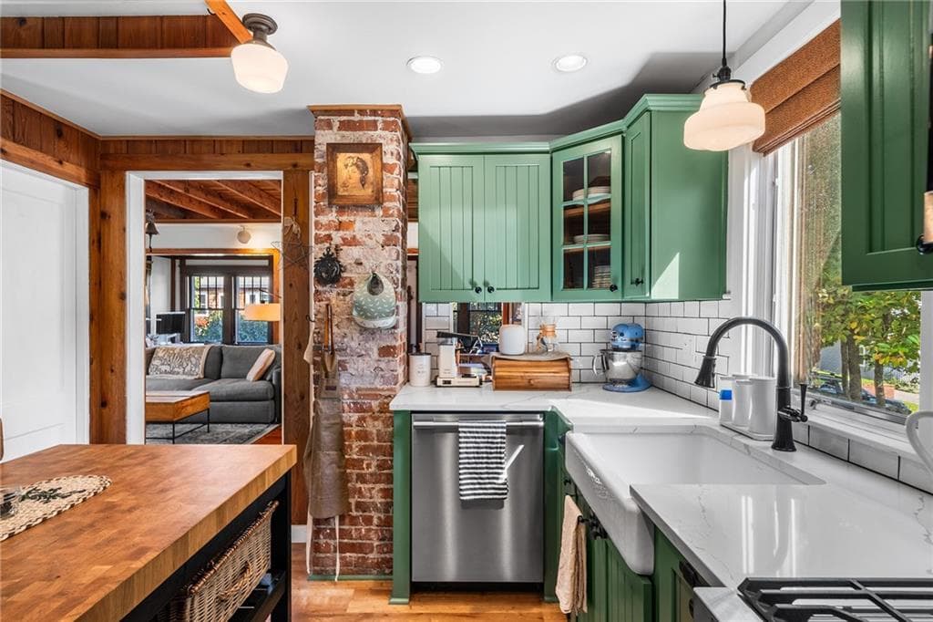 84 Alden Avenue photo 12