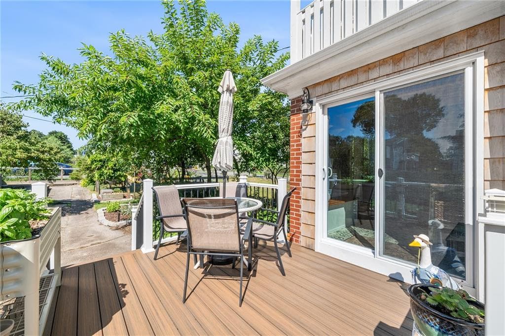 84 Alden Avenue photo 32