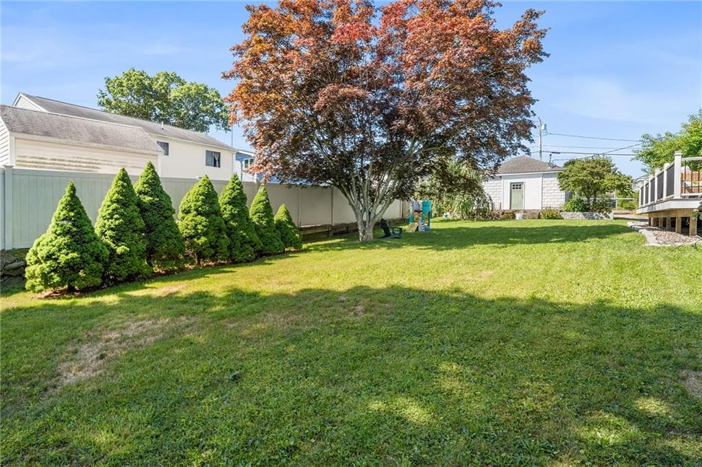 84 Alden Avenue photo 38