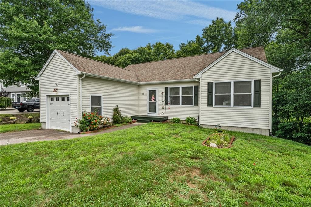 30 FIELDSTONE Way photo 5