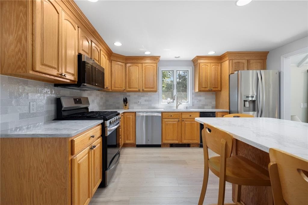 68 Wisteria Drive photo 9