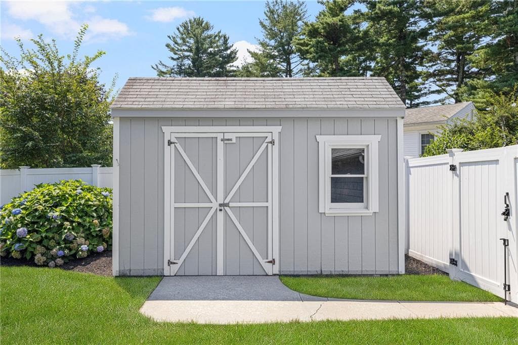 68 Wisteria Drive photo 40