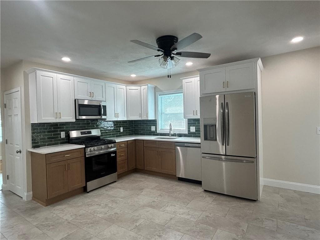 76 Rosella Avenue photo 6