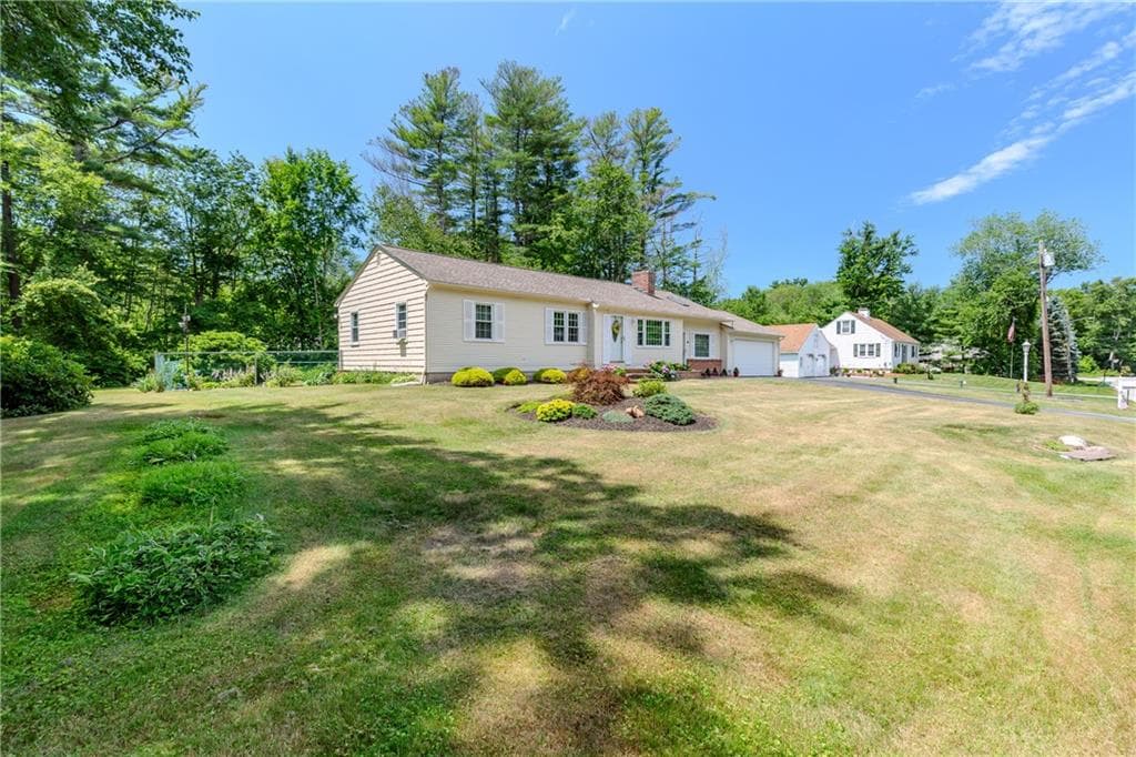 Single Family Residence at 16 Sunnybrook Road, Scituate, photo 6 of 50