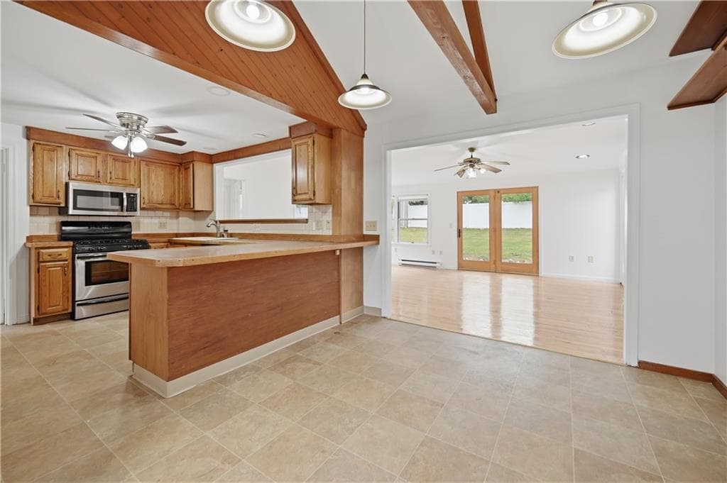 35 Franconia Drive photo 6