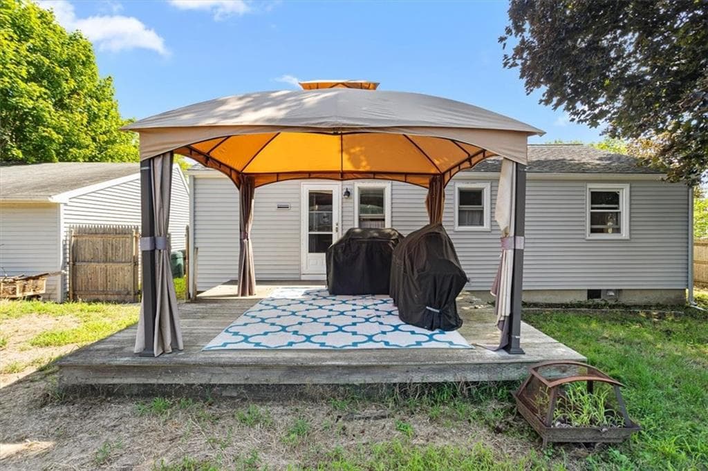 7 Sherwood Avenue photo 8