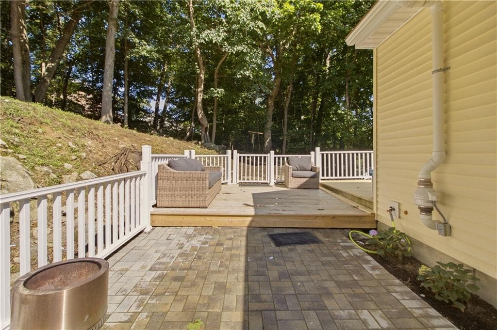 Single Family Residence at 37 Gem Street, North Providence, photo 33 of 41