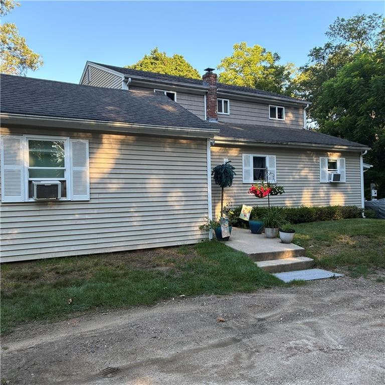 44 MAXWELL Drive photo 9