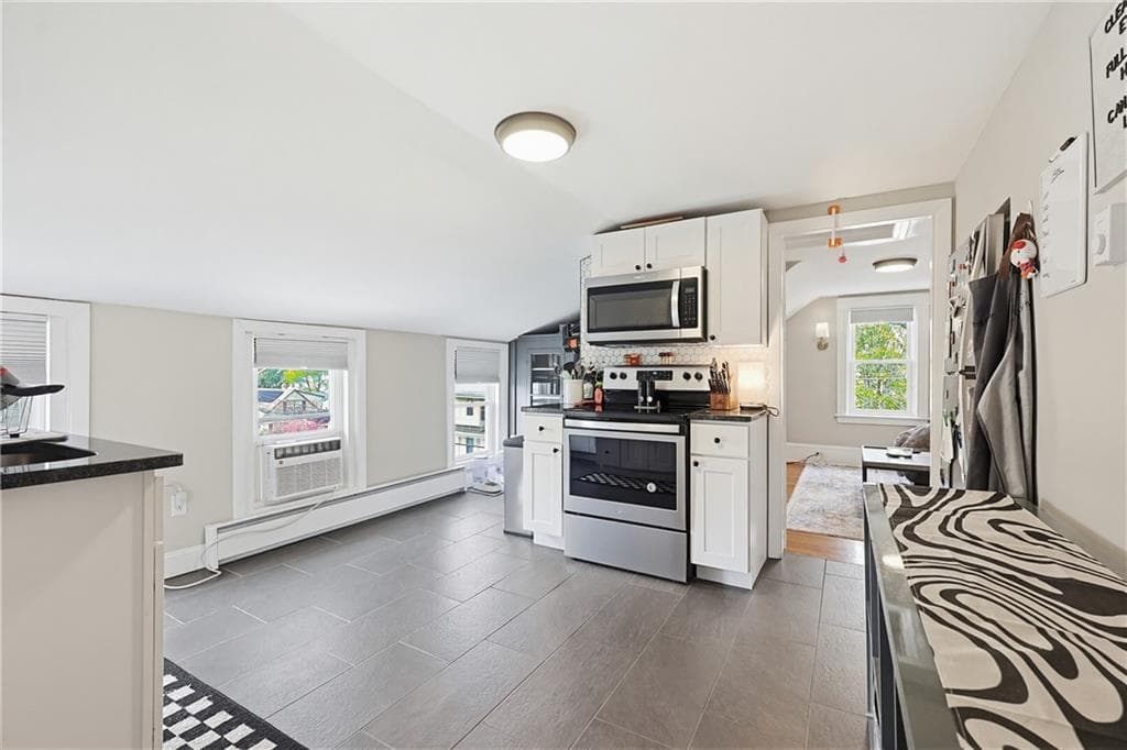 49 61 Emanuel Street photo 13