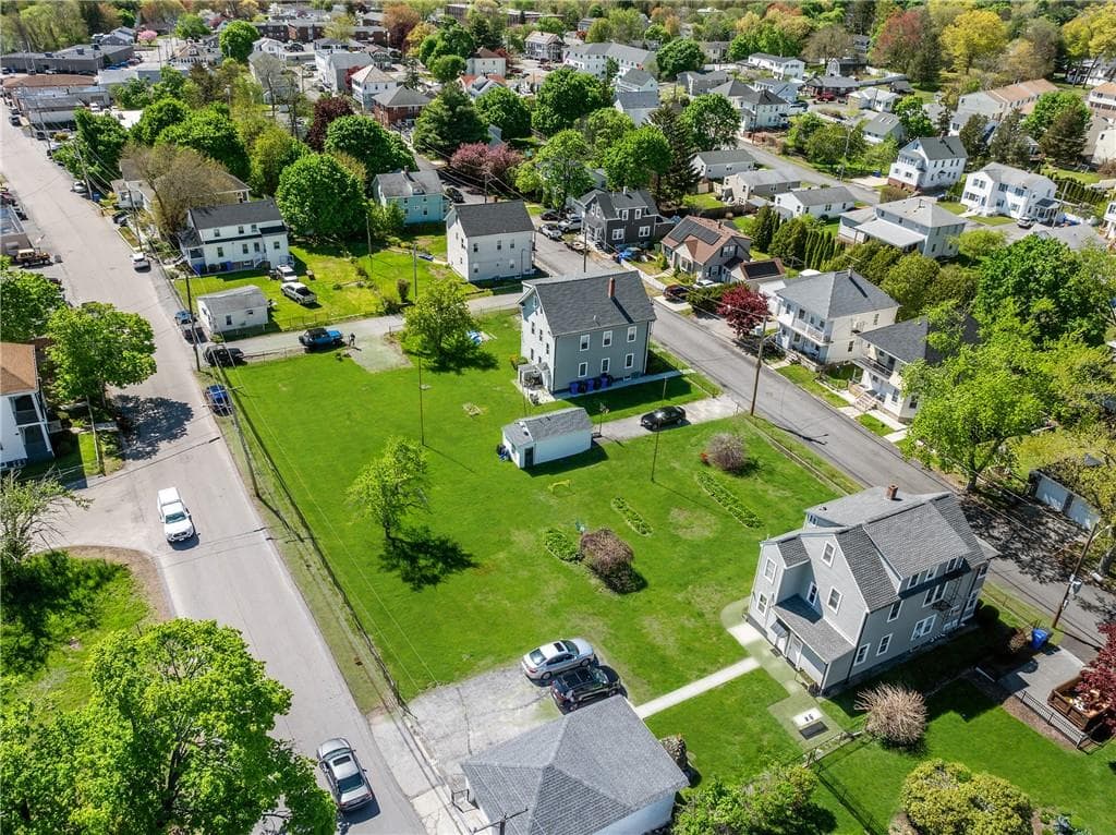 49 61 Emanuel Street photo 12
