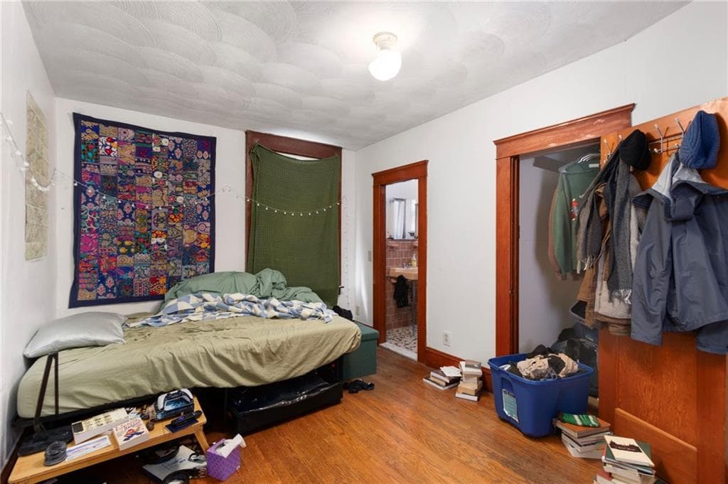 407 Benefit Street photo 24