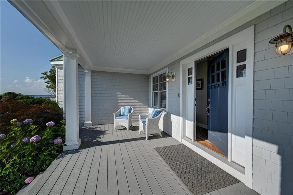 Single Family Residence at 57 Strawberry Lane, Portsmouth, photo 7 of 49