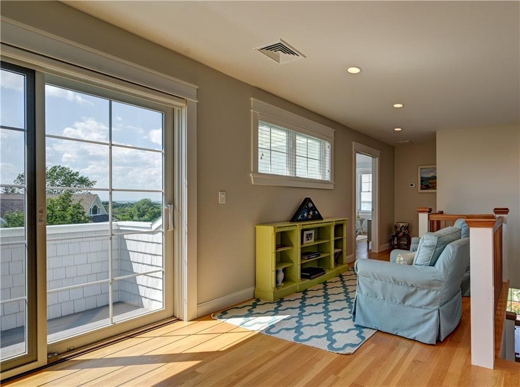 Single Family Residence at 57 Strawberry Lane, Portsmouth, photo 25 of 49