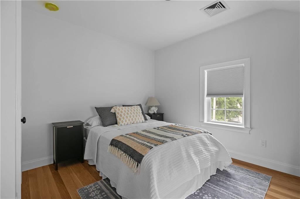 Single Family Residence at 34 East Bowery Street, Newport, photo 20 of 30