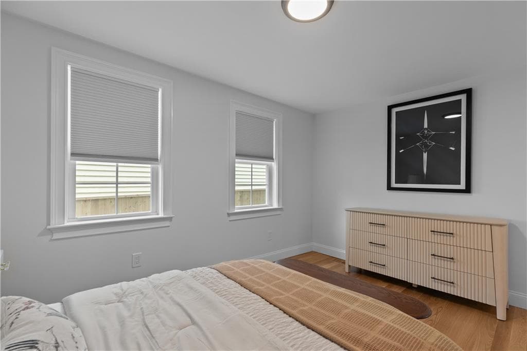 Single Family Residence at 34 East Bowery Street, Newport, photo 15 of 30