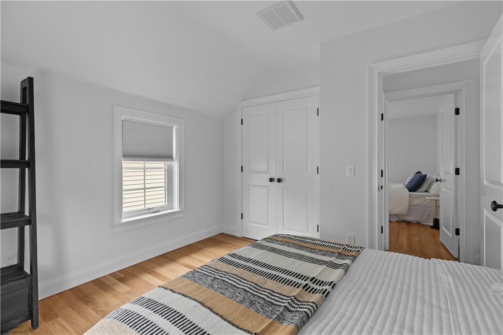Single Family Residence at 34 East Bowery Street, Newport, photo 19 of 30